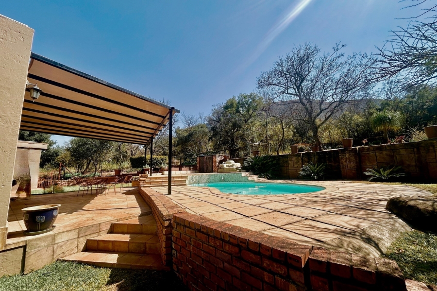6 Bedroom Property for Sale in Melodie North West